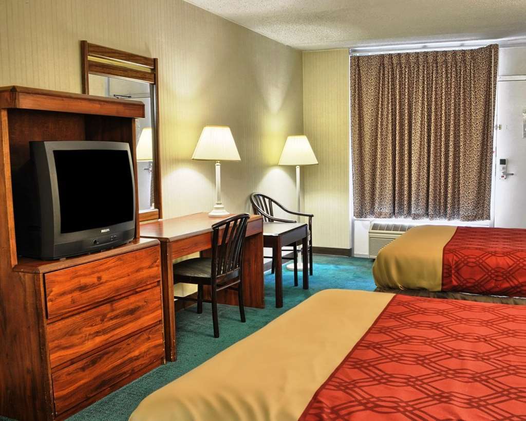 Howard Johnson By Wyndham Atlanta College Park Phòng bức ảnh