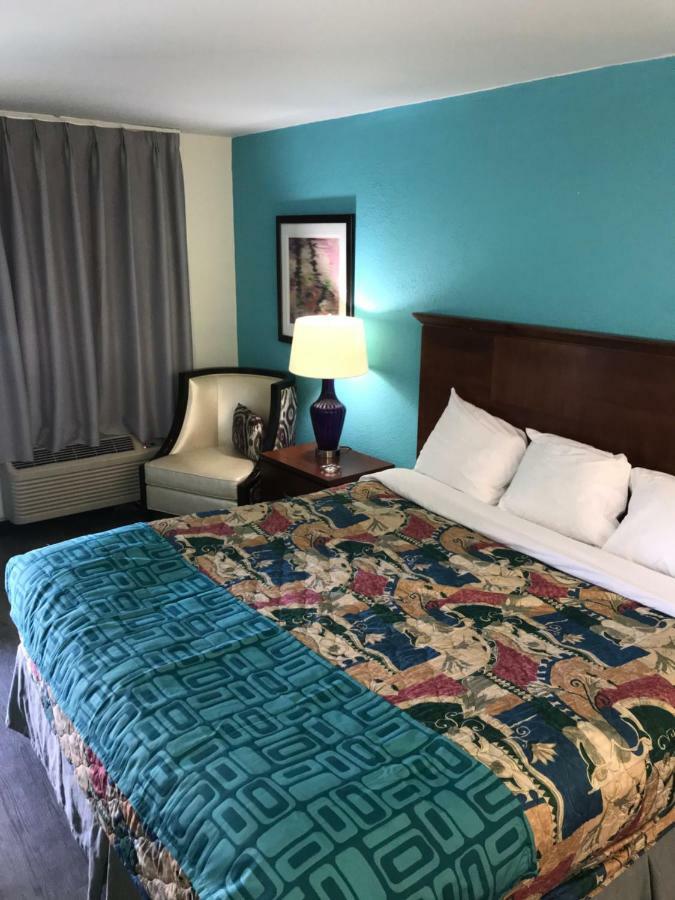 Howard Johnson By Wyndham Atlanta College Park Ngoại thất bức ảnh